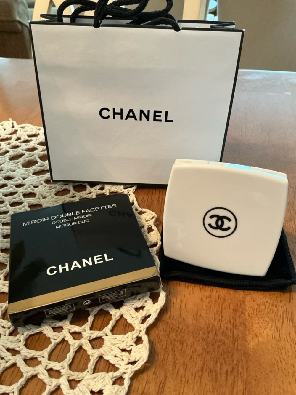 CHANEL  White Compact Mirror Set with Gift Bag